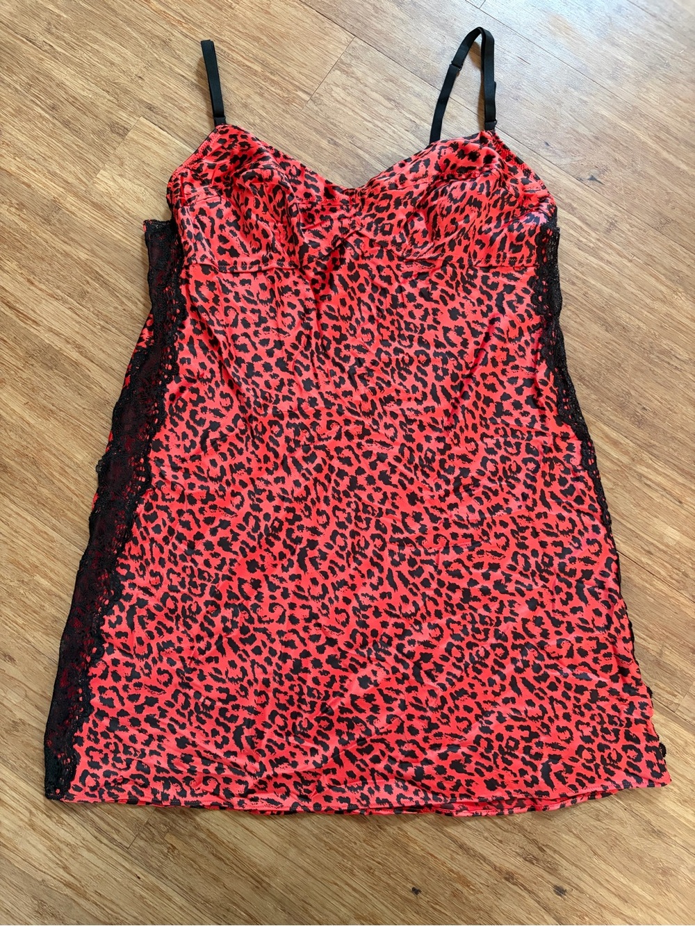 Victoria’s Secret Red & Black Animal Cheetah Print Satin Lace Slip Dress sz L